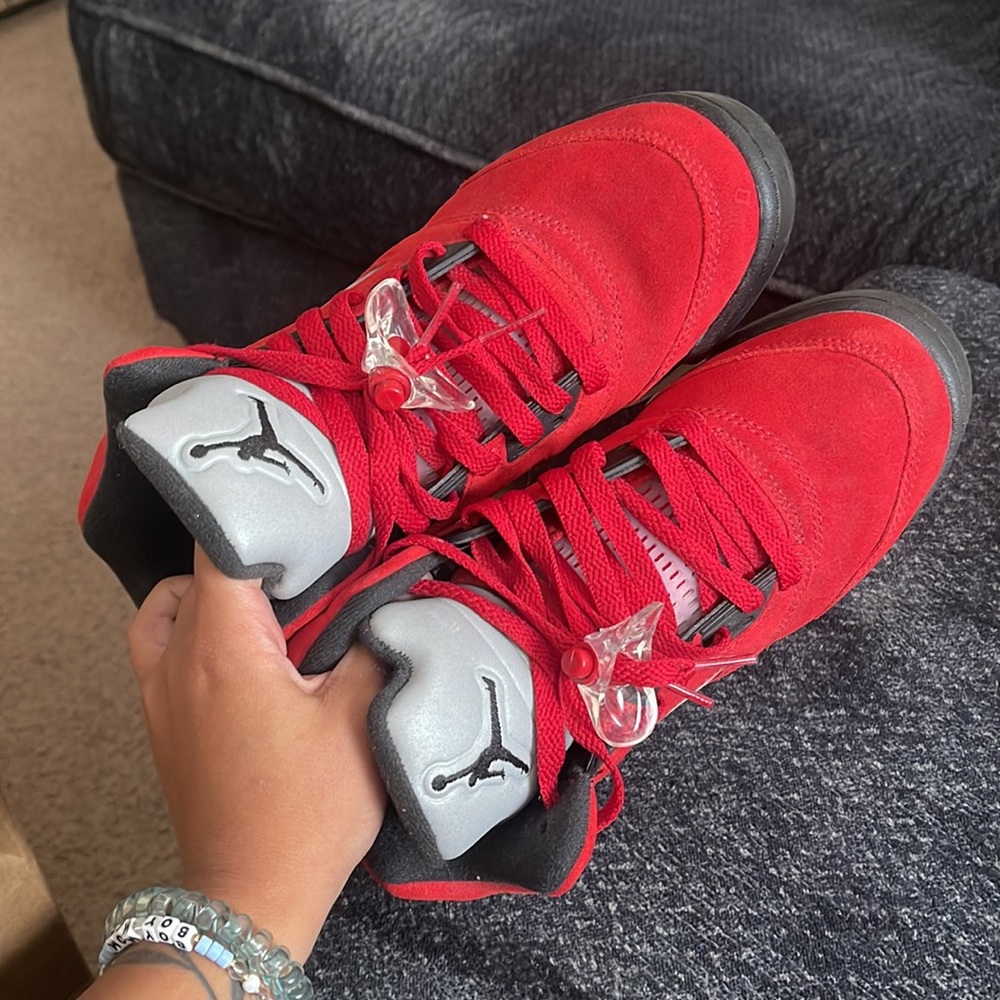 Jordan Retro Raging Bull - Picture 2 of 3